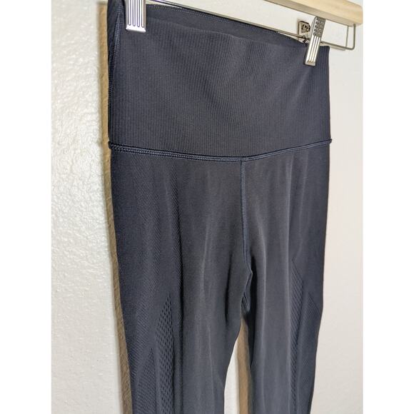 Athleta Mudra 7/8 Tight Black Mesh Panel Leggings Women Size XS Yoga Workout - Picture 3 of 11